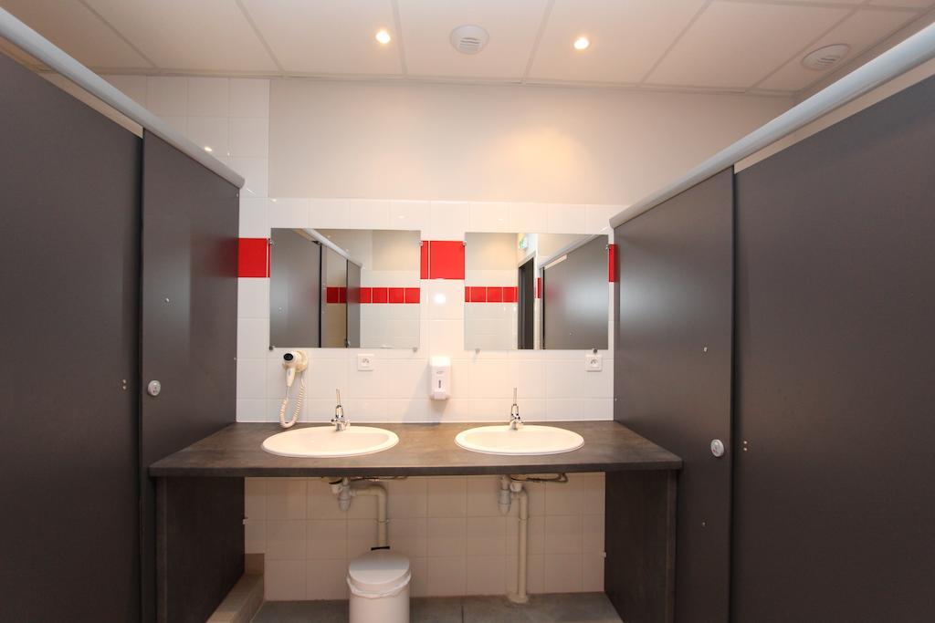 Auberge FlyZone Lézignan-Corbières Extérieur photo