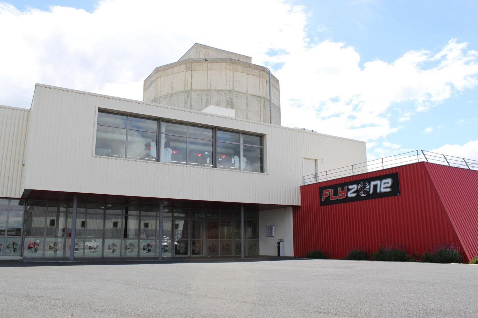 Auberge FlyZone Lézignan-Corbières Extérieur photo